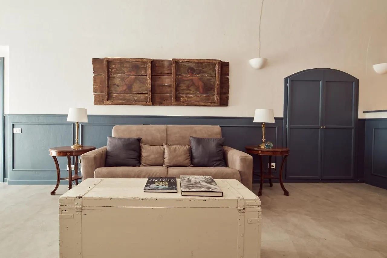 L' Hôtellerie Easy Suites Palerme 2*,  Italie